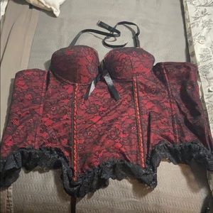 DARQUE Women's Red Wetlook Corset Red/Black